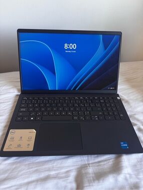 Dell Inspiron 15 3520 | Intel i5 11th Gen | Touch Screen | SSD | Windows 11